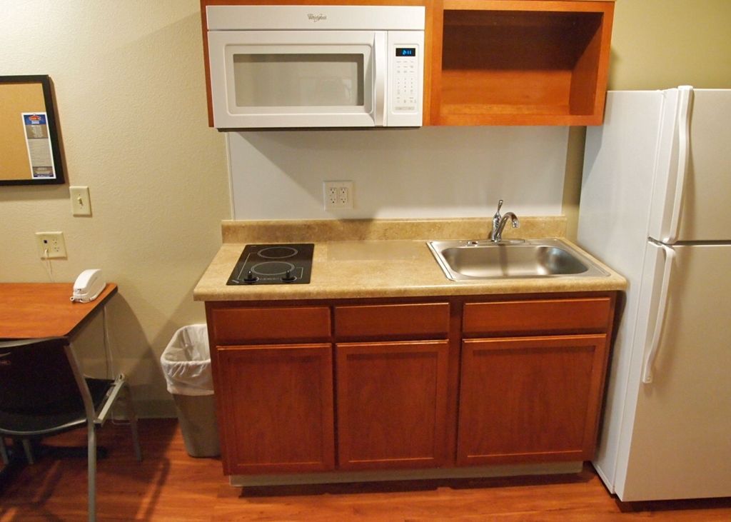 Woodspring Suites Odessa Room photo